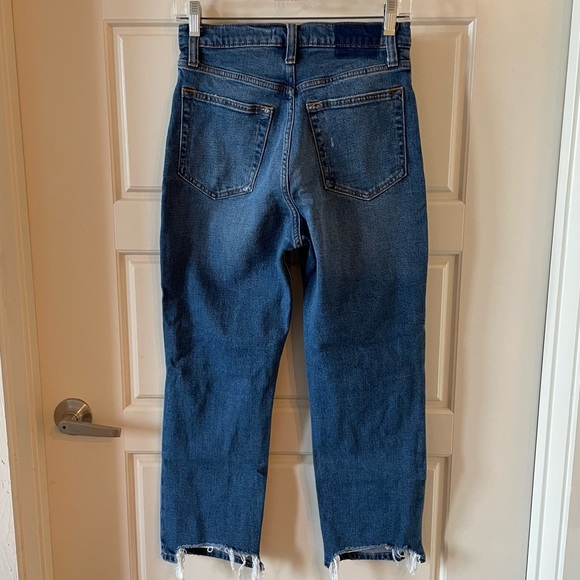 NWOT Abercrombie & Fitch Ultra High Rise Ankle Straight Jean Size 27/4 Short - Picture 5 of 8